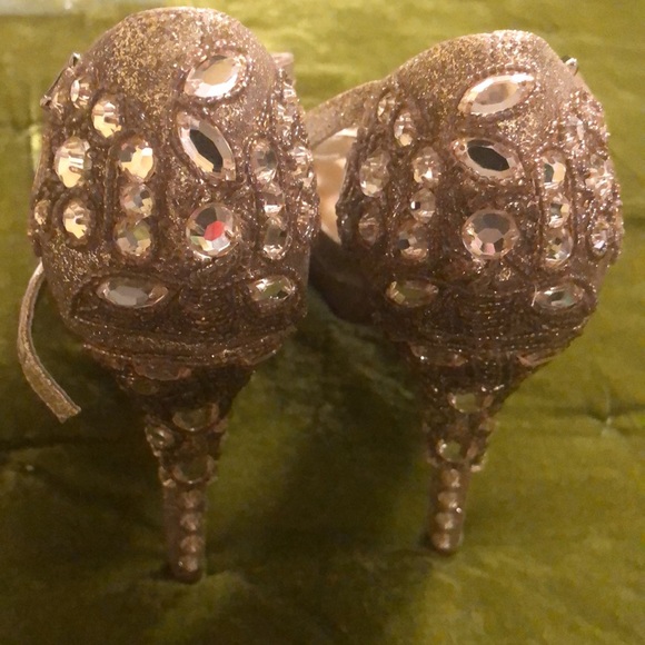 Evening Shoes - Picture 7 of 9